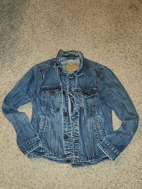 Abercrombie & Fitch Blue Washed Denim Jacket